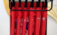 “幸福的红雨伞”公益行动第九季正式启动！！10000+小红伞上线，深圳地铁各站均可免费借用！连押金都不需要！